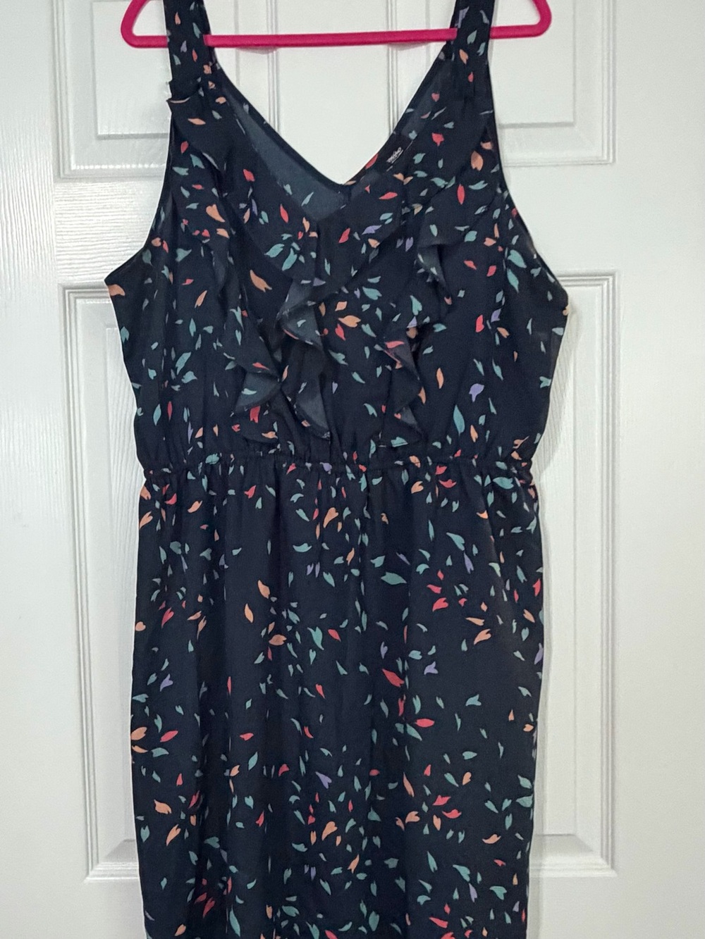 Mossimo Navy Sleeveless Dress W/ Ruffled Front & Colorful Leaf Print. Size XL.
